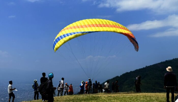 PT. GNI Ambil Peran di Kejuaraan Paralayang Dunia, Salena Jadi Sorotan Atlet Internasional